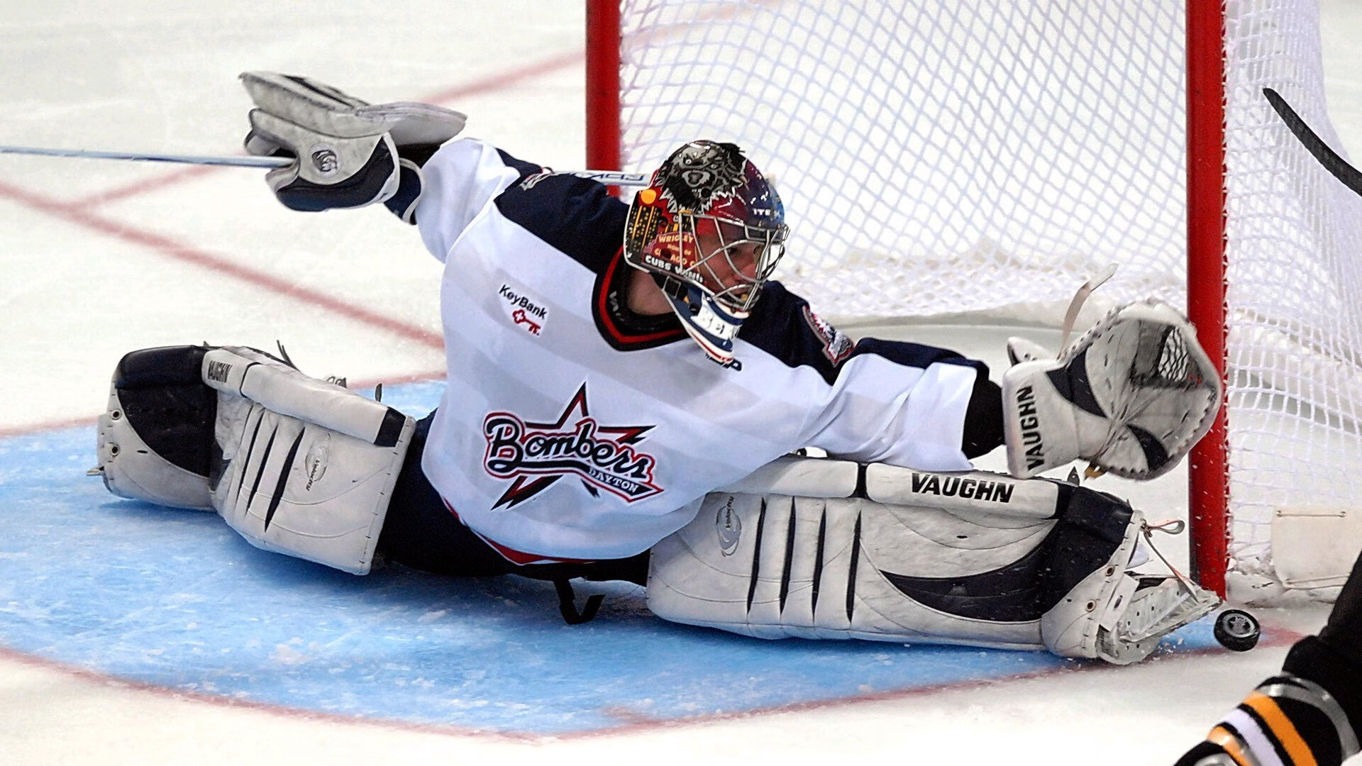 中甲联赛青岛海牛主场战平青岛队，保级希望仍在继续努力，青岛海牛足球队最新消息